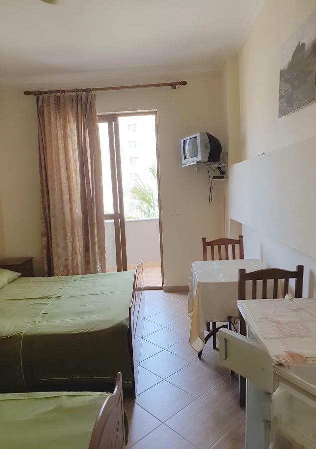 Hotel Palma Durrës Extérieur photo